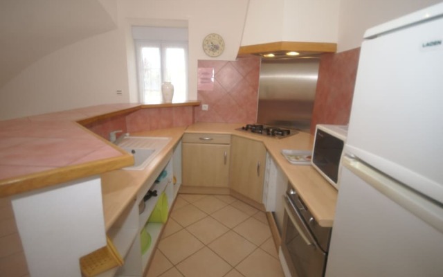 Cozy Holiday Home in Uzer with Swimming Pool