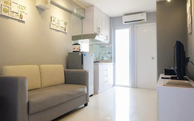 2Br Bassura City Apartment Near Shopping Mall