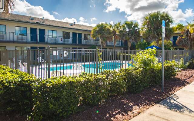 Motel 6 Ft. Pierce, FL, Fort Pierce