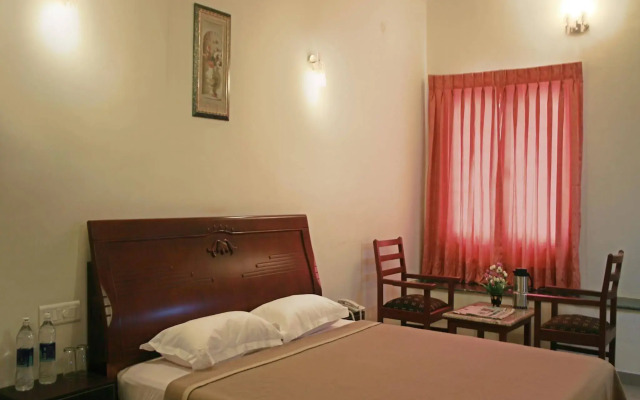 Hotel Kumararraja Palace