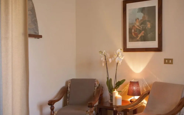 Cozy Farmhouse With Campriano With Swimming Pool