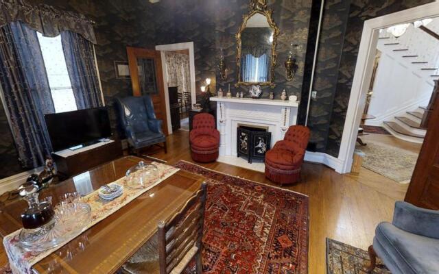 Hanna House Bed & Breakfast