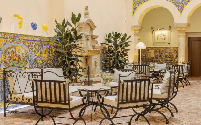 Ilunion Merida Palace