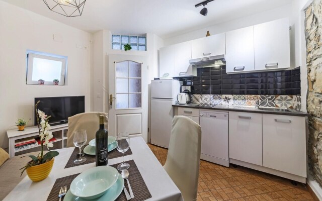 Amazing Home in Novigrad With Wifi and 1 Bedrooms