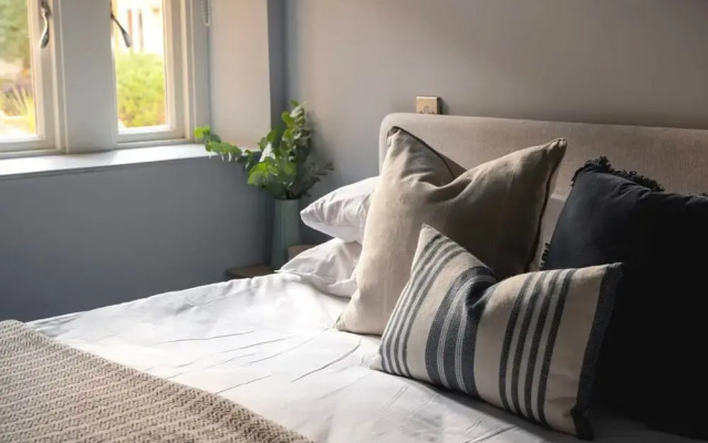 St Catherine s Hospital - Superior Apartment