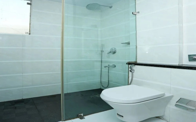 OYO 10591 Hotel Parktel