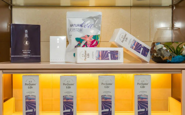 Huashuyi Hotel (Shanghai Jinshan City Beach Branch)