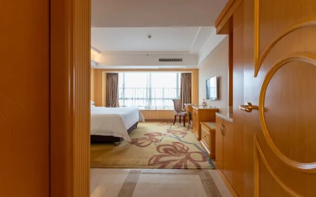 Vienna International Hotel Zhongshan Torch Zone