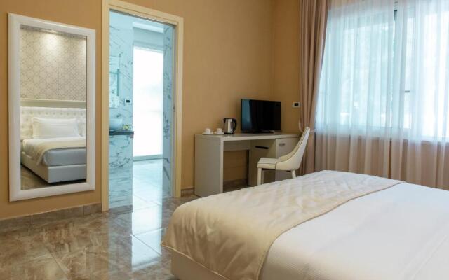 Aurum Suites