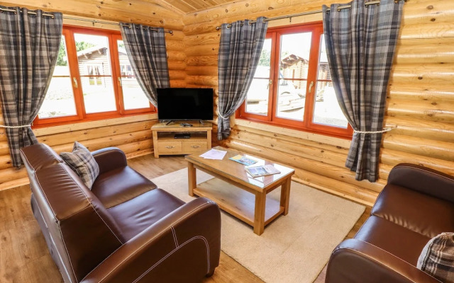 Pine Lodge