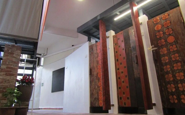 SPOT ON 90194 Lincoln's Backpacker's