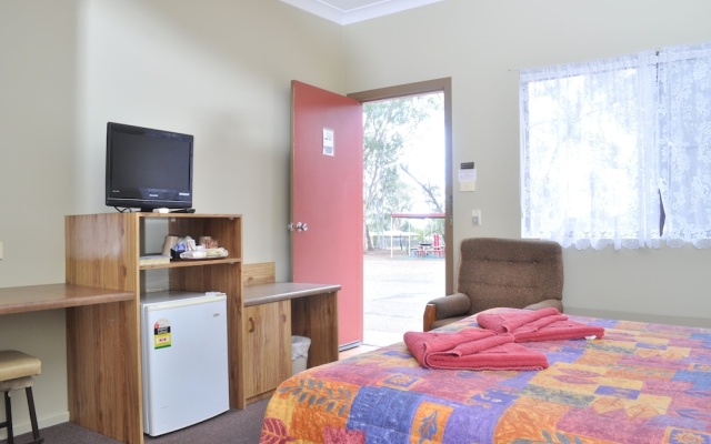 Wagon Wheel Motel – Guest Rooms – Coonabarabran