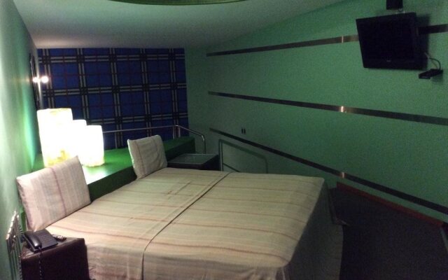 Autohotel La Escondida