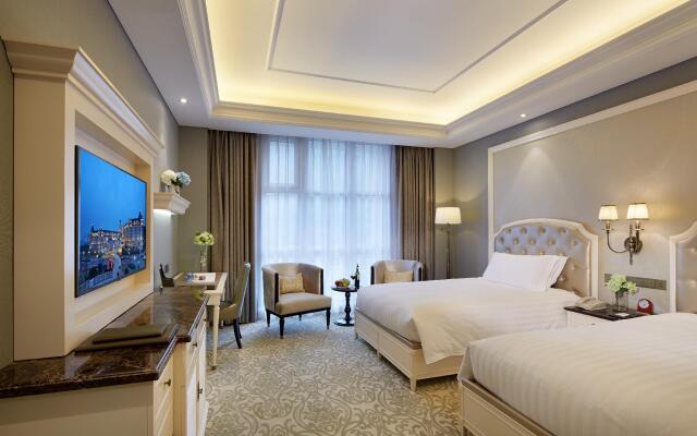 Yin Run Jin Jiang Castle Hotel