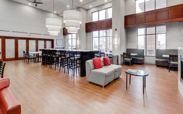 Hampton Inn & Suites by Hilton Brantford Conference Centre