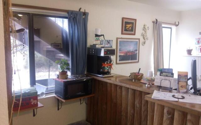 Bonnie Springs Ranch Motel