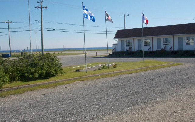 Le Pirate Motel & Camping