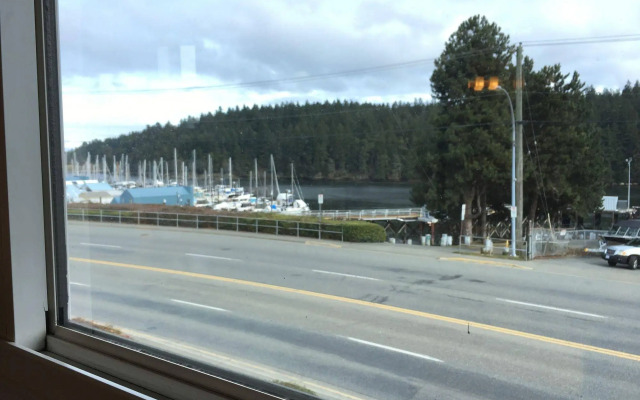 Buccaneer Inn