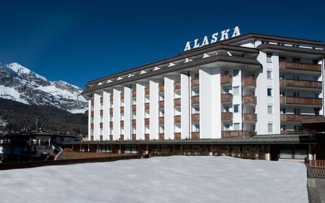 Hotel Alaska Cortina