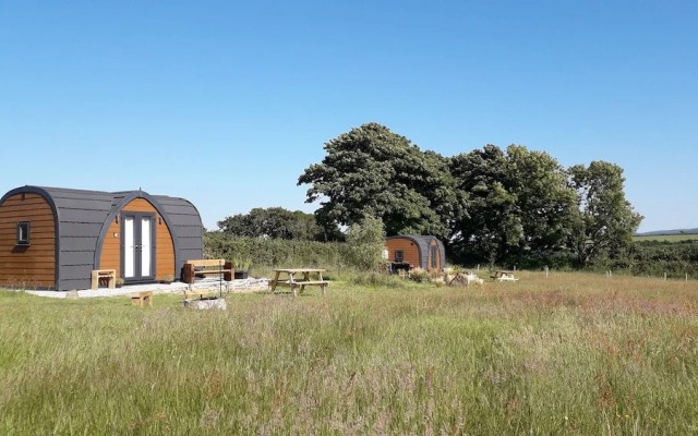 Rowan - Luxury Eco Pod at Trewithen Farm Glamping
