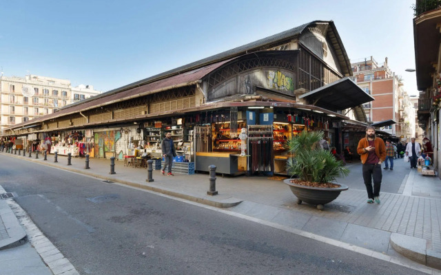 No 23 - The Streets Apartments