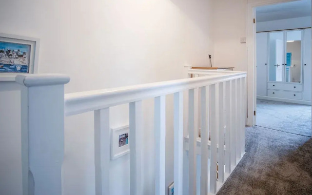 Castle Square - 2 Bedroom - Mumbles