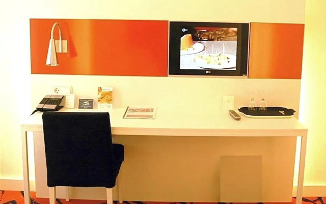 Отель Ibis Styles Frankfurt City