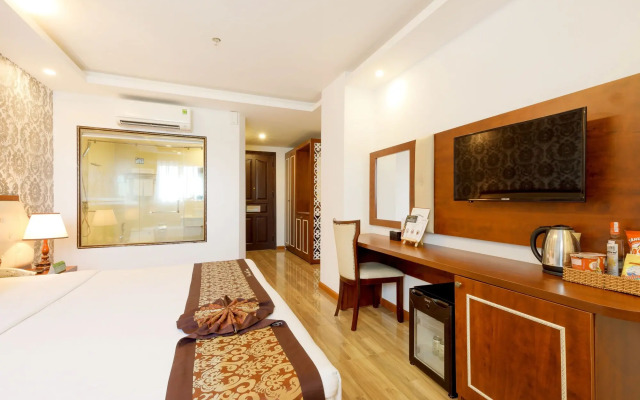 Paris Nha Trang Hotel & Apartment