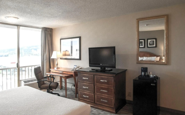 Inn At The Convention Center