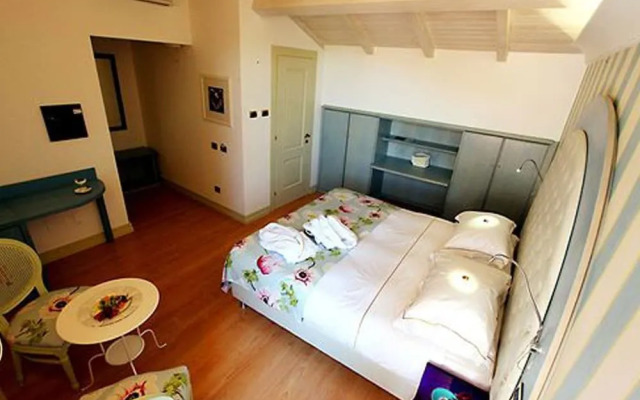 Villa Euchelia Resort