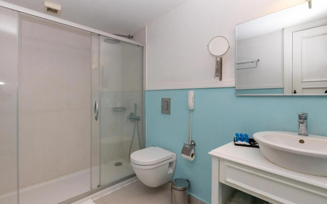 Erendira Hotel - Special Class