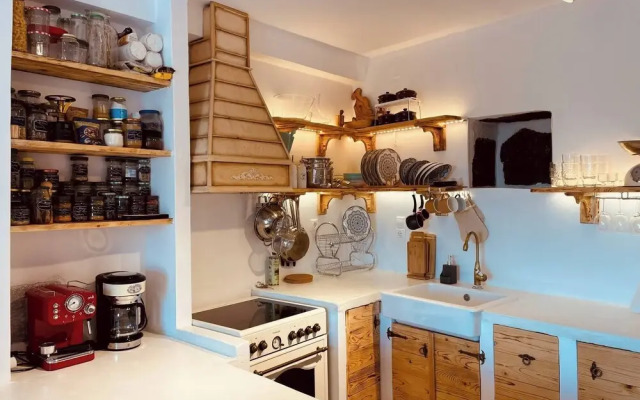 Travellers And Hikers Delight 2, Next To Sougia