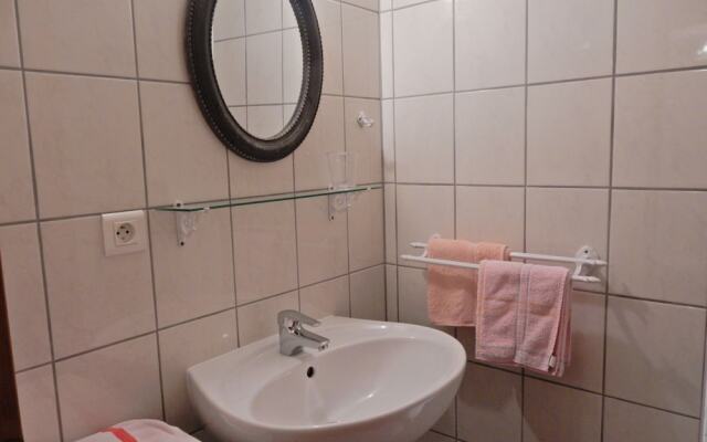 An apartment in a 17th century wine grower?s house.