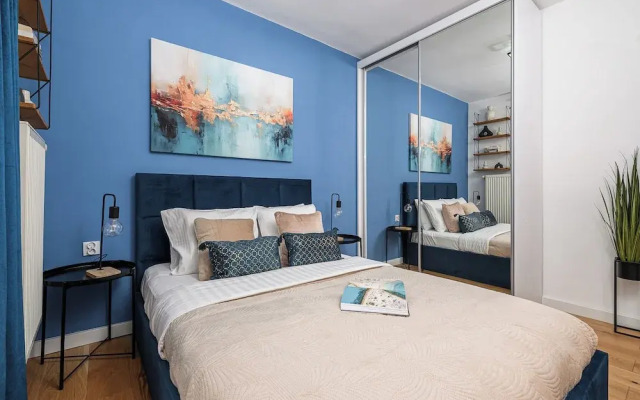 Lumina lux apart in the center of Warsaw