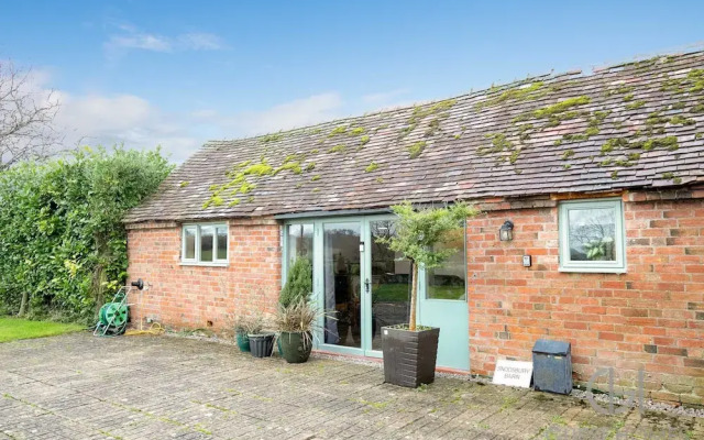 Host Stay Snodsbury Barn