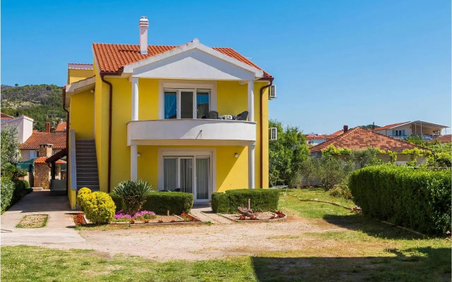Holiday home Tribunj 430