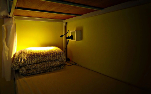 Rainbow Lodge HK - Hostel