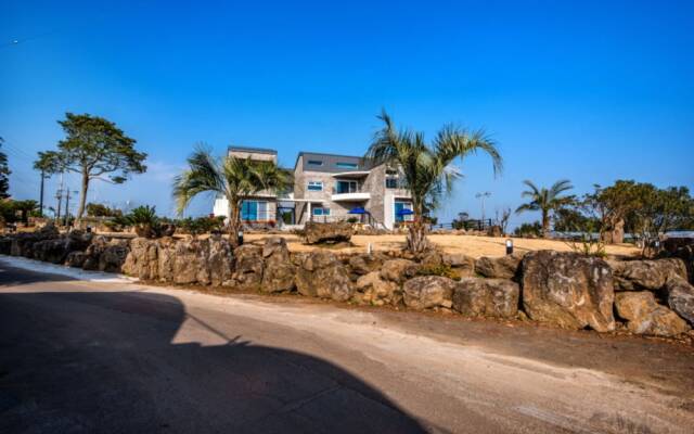 Swimeong Spa Pension