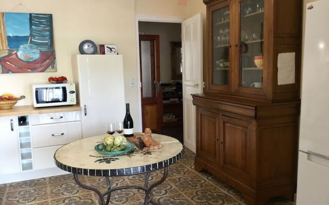 Historical Villa in Thezan-les-Beziers with Garden