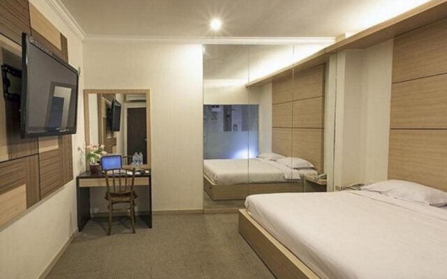 Hins Hotel