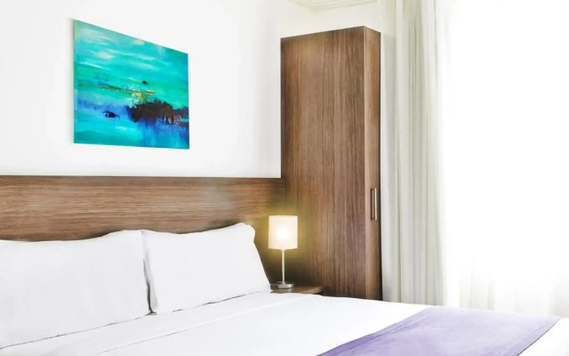 Cottesloe Beach Hotel