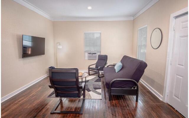 Fabulous Newly Renovated 2Br1Ba Near Downtown