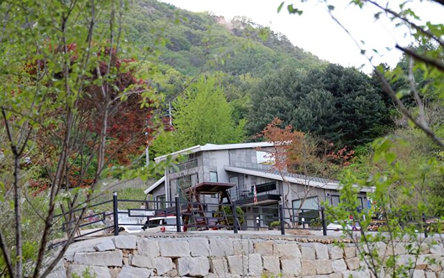 Gapyeong La Floresta Pension