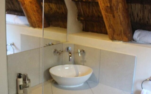 Ko-Ka Tsara Bushcamp