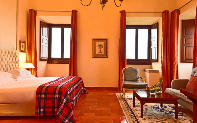 Pousada Castelo de Palmela - Historic Hotel