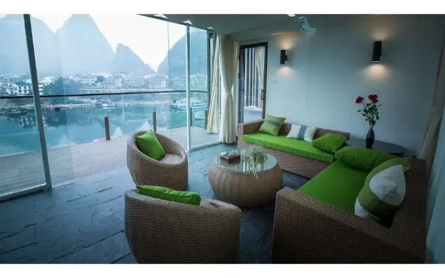 Sea Lily Yangshuo Riverside Resort
