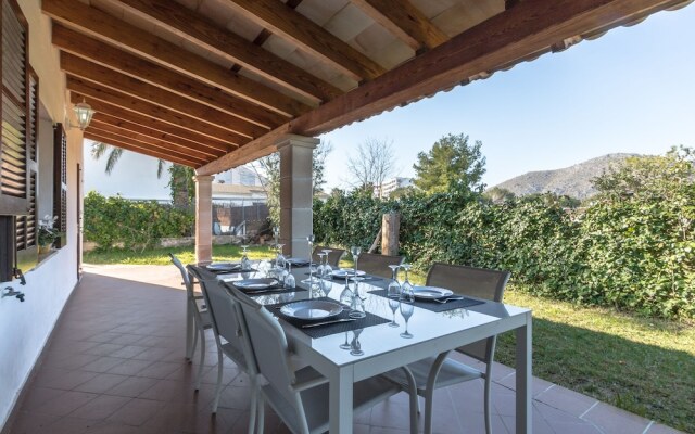 Chalet Falcó with Private Pool and Garden