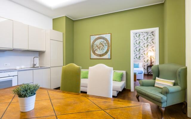 Green Tea Flat at Piazza Carit by Wonderful Italy