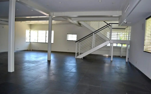 Posh South Beach Hostel