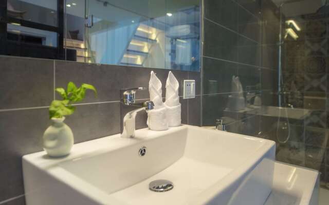 Zizai Music B&B(Qilou Old Street Branch)